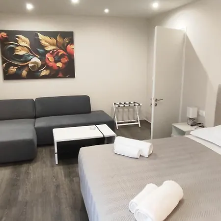 Anna's And - Planespotter's Paradise!!! Perama (Corfu)