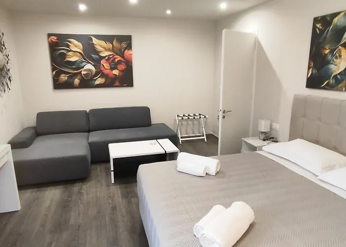 Anna's And - Planespotter's Paradise!!! بيراما